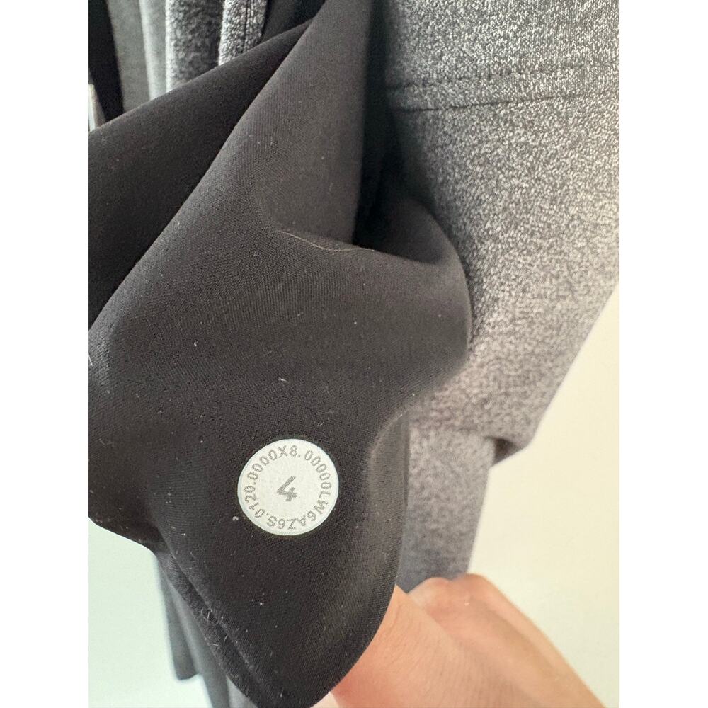 Lululemon On the Fly Crop Pants Size 4 - Picture 3 of 3
